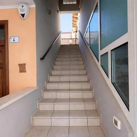 Virgilio Silvi Apartment *